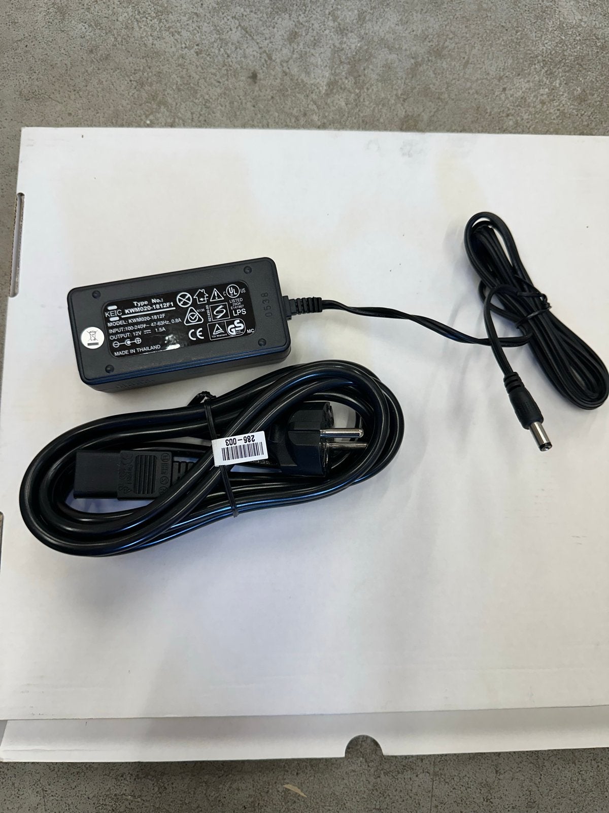 KEIC KWM020-1812F1 Adapter 220V naar 12V 1.5A, Ophalen of Verzenden, Nieuw
