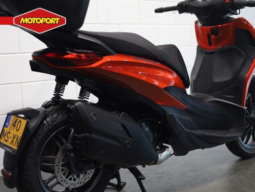 Piaggio BEVERLY 400 S (bj 2023), 400 cc, Piaggio & C .s.p.a., Viale Rinaldo Piaggio 25
56025  Pontedera, IT, Bedrijf