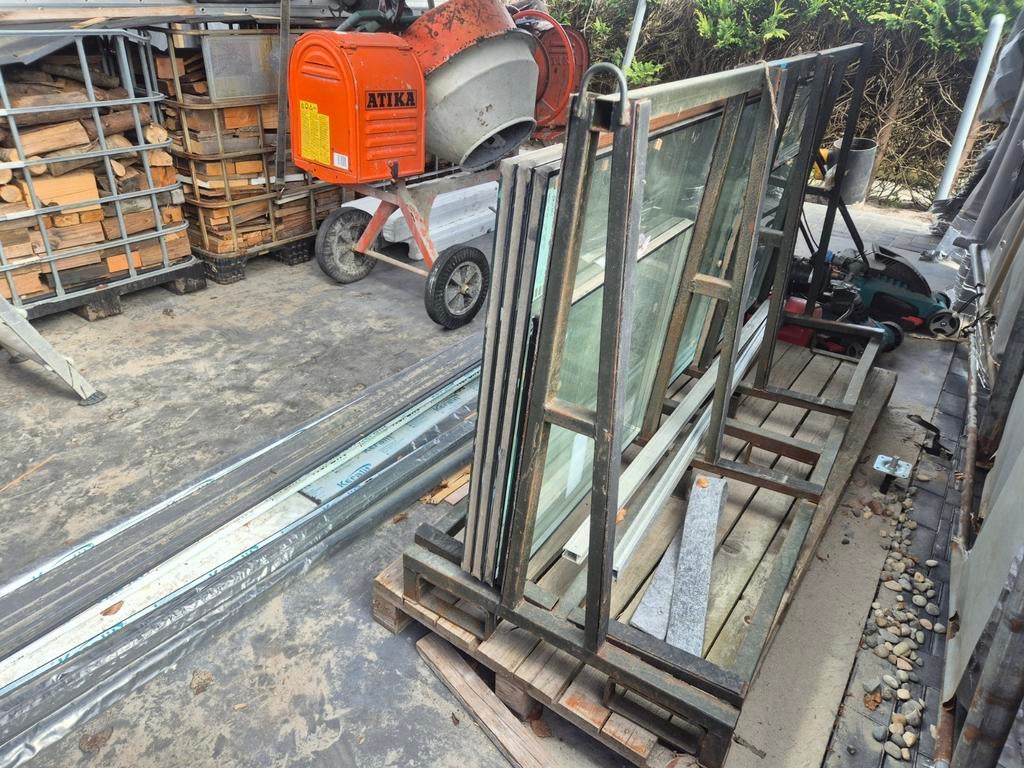 Stalen glasbok van ongeveer 2 meter lang, Doe-het-zelf en Verbouw, Glas en Ramen, Ophalen, Gebruikt, 160 cm of meer, 160 cm of meer