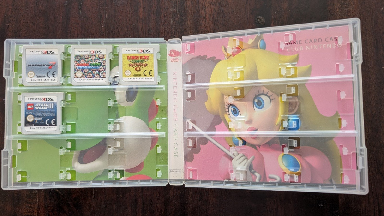 4 Nintendo 3DS games + Limited Edition Card Game Case, 1 speler, Ophalen, Avontuur en Actie, Vanaf 3 jaar