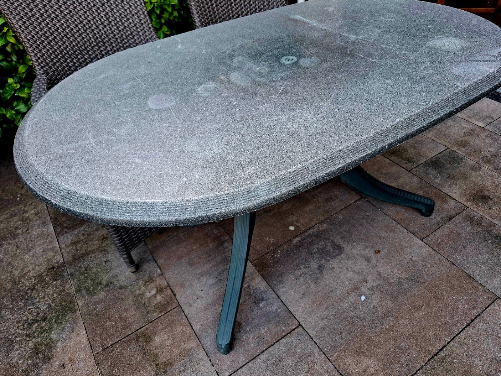 Tuintafel, Tuin en Terras, Ophalen, Gebruikt, Ovaal, Kunststof
