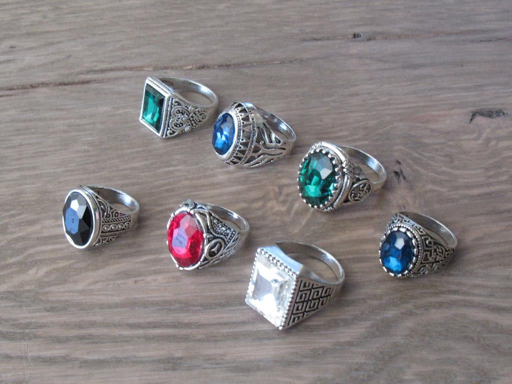 Vintage 7 verschillende dames en heren ringen, Sieraden, Tassen en Uiterlijk, Ringen, Overige materialen, Gebruikt, 20 of groter