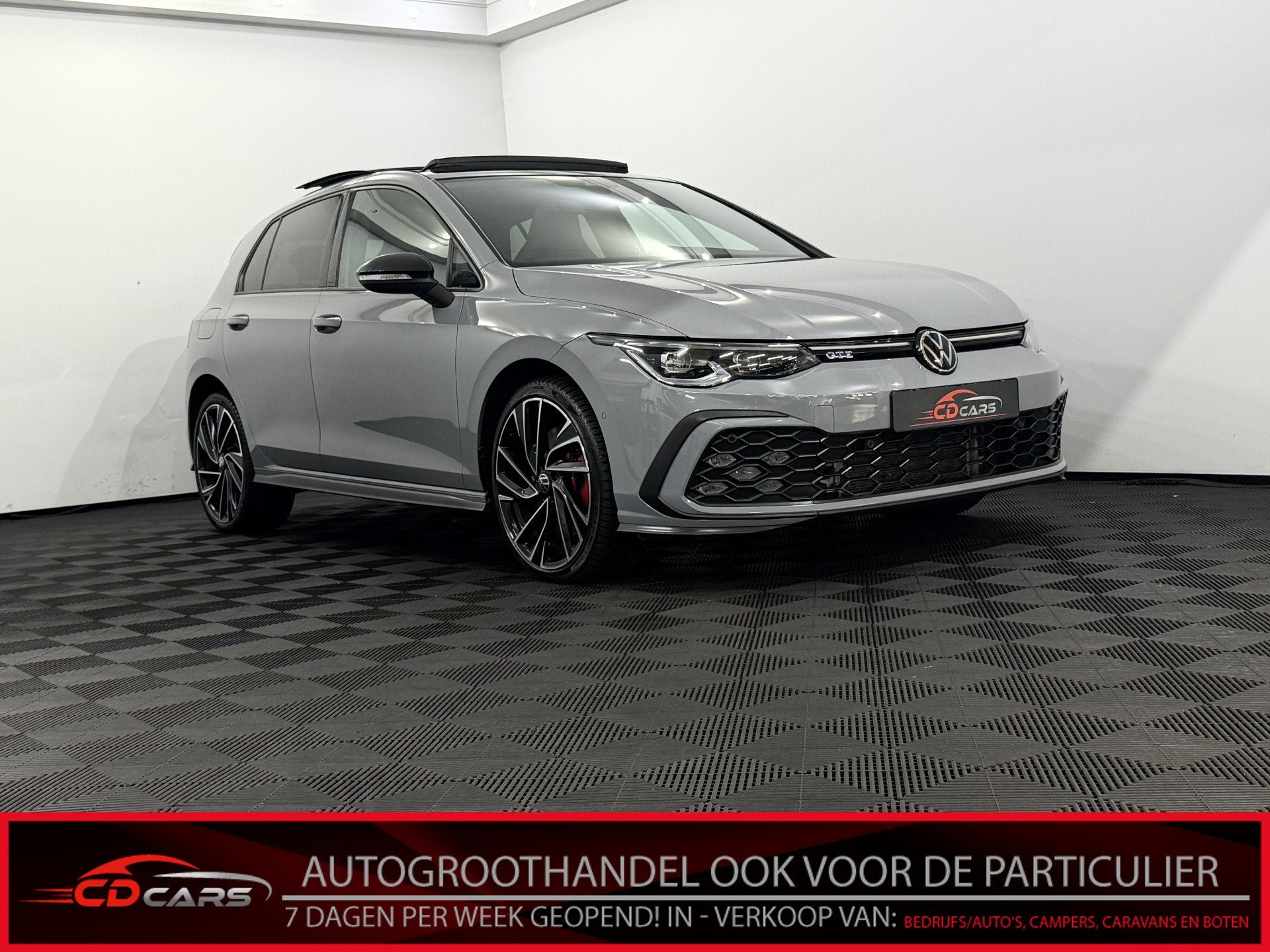 Volkswagen Golf 1.4 eHybrid GTE Panoramadak, Camera, Navi, S, Stof, Gebruikt, Euro 6, 4 cilinders