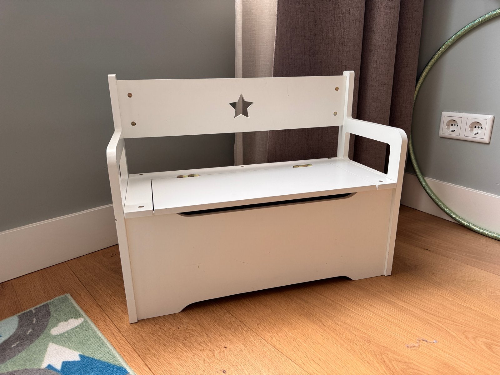 Wit kinderbankje met opbergruimte, Kinderen en Baby's, Kinderkamer | Tafels en Stoelen, Ophalen of Verzenden, Gebruikt