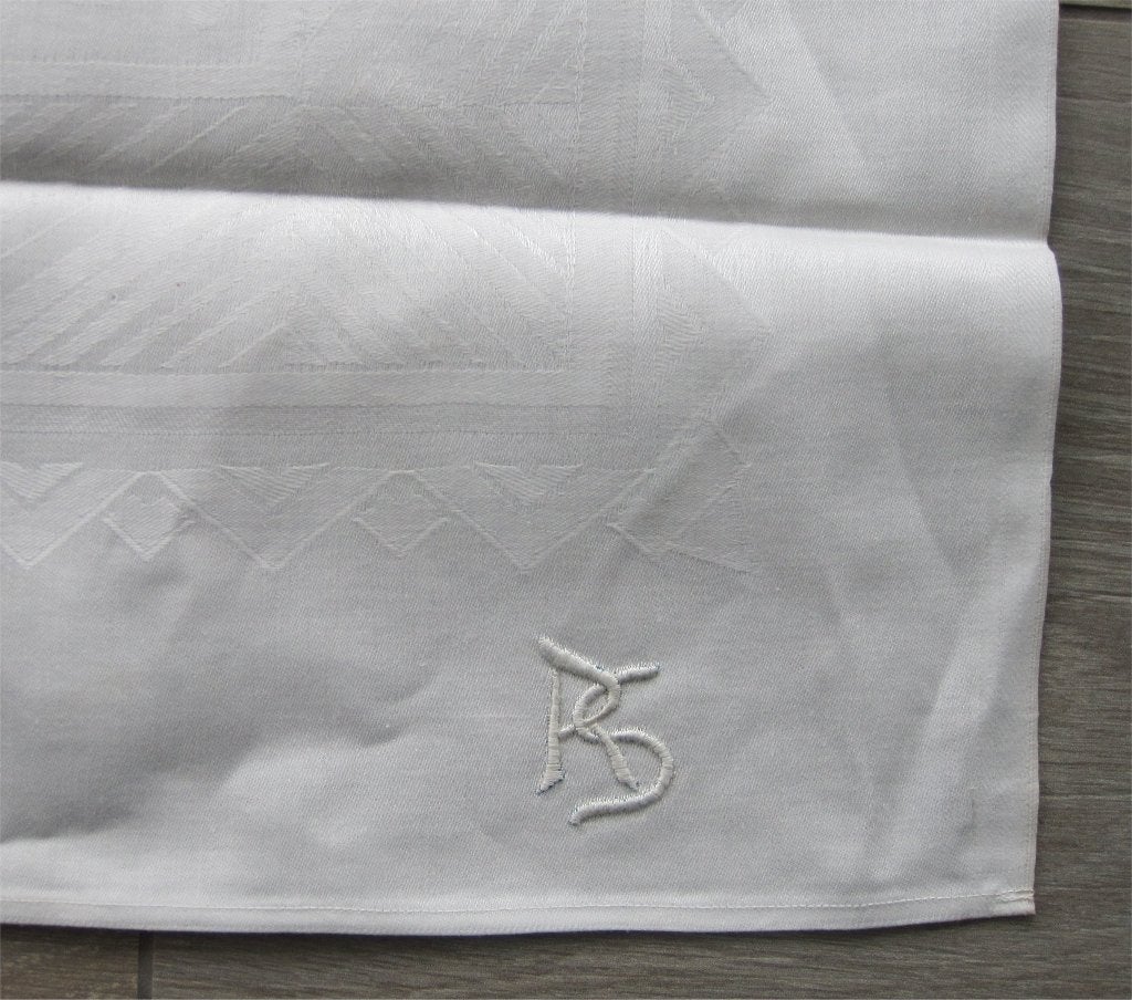 Antiek Frans damasten kleed met wit monogram R S, Ophalen of Verzenden