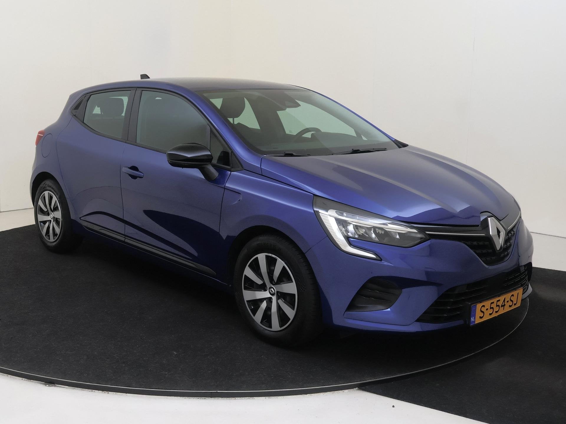 Renault Clio 1.6 E-Tech Hybrid 145 Equilibre | Airco | Navig, Auto's, Dealer onderhouden, Stof, Gebruikt, Euro 6