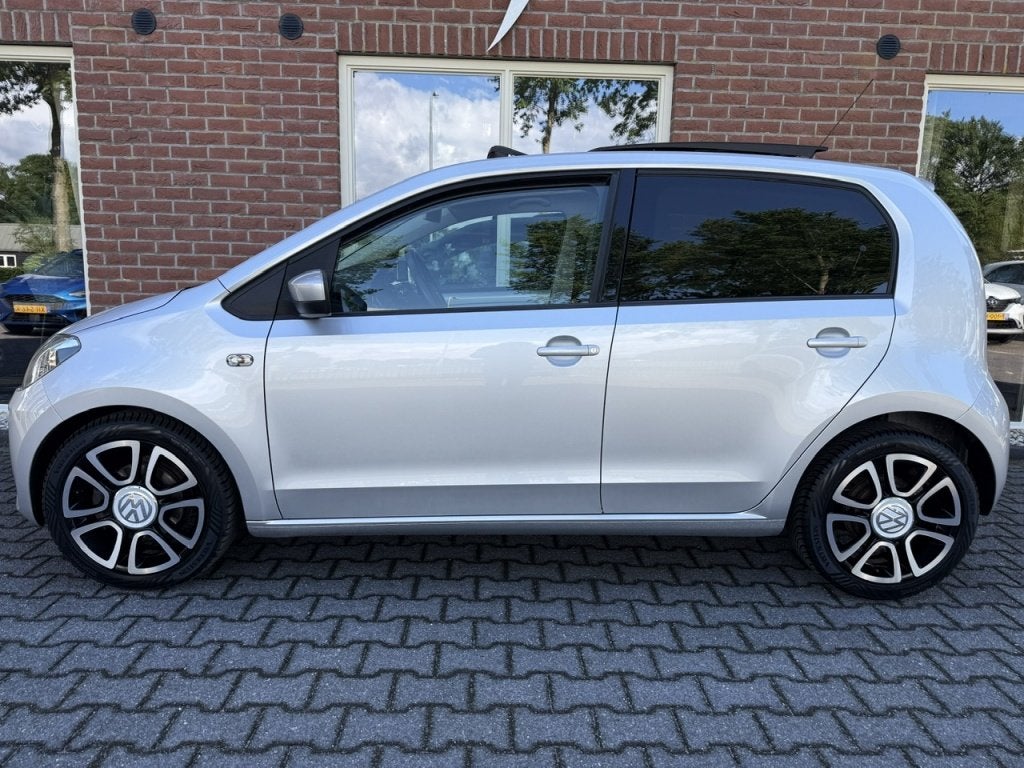 Volkswagen up! 1.0 high up! 75PK NIEUWE APK / SCHUIF.KANTELD, Auto's, Euro 5, Stof, Gebruikt, Up!