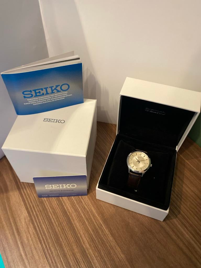 Seiko Horloge - Sur421p1, Sieraden, Tassen en Uiterlijk, Horloges | Heren, Zo goed als nieuw, Polshorloge, Seiko, Staal, Leer