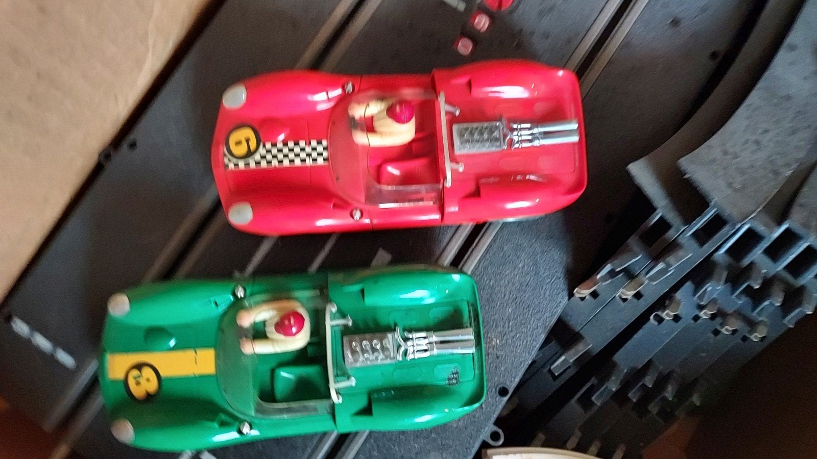 Vintage Racebaan met 2 Auto's en Baandelen, Overige merken, Ophalen of Verzenden, Elektrisch, Racebaan
