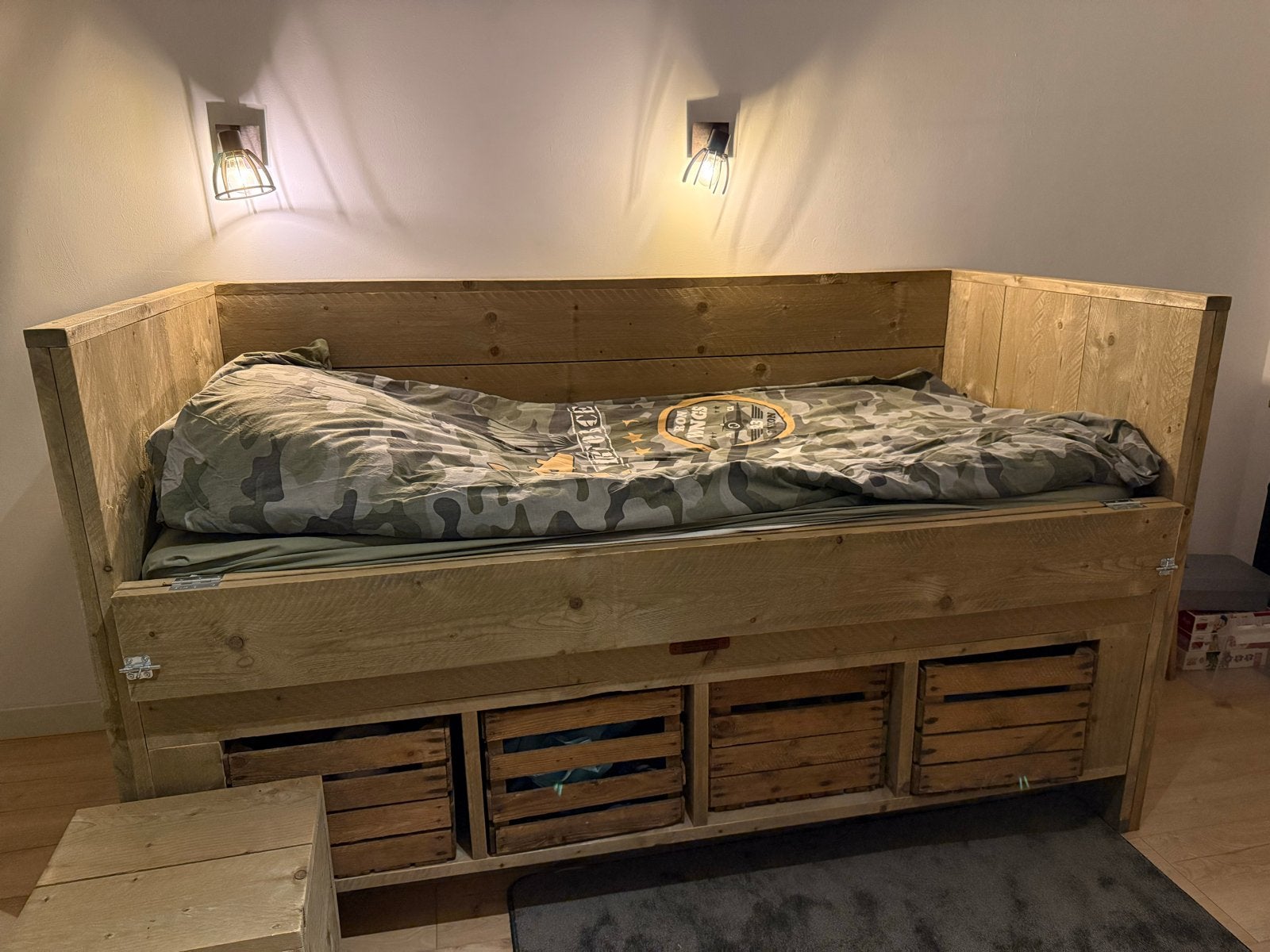 Steigerhouten Bedbank met Opbergkratten - Eenpersoons, Ophalen, Gebruikt, 90 cm, Steigerhout