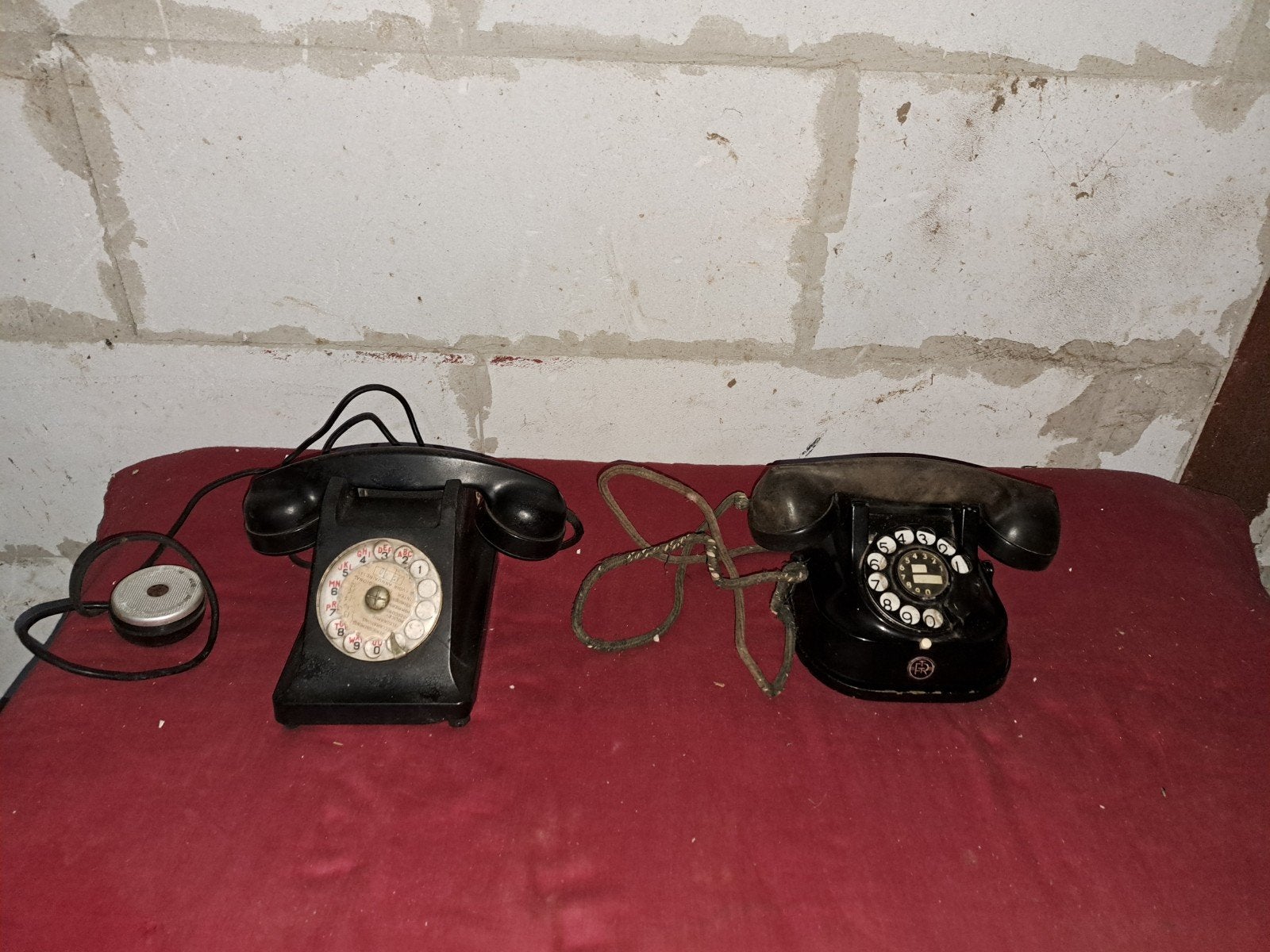 telefoon oude bakelite Telefoons decoratie, Antiek en Kunst, Curiosa en Brocante, Ophalen of Verzenden