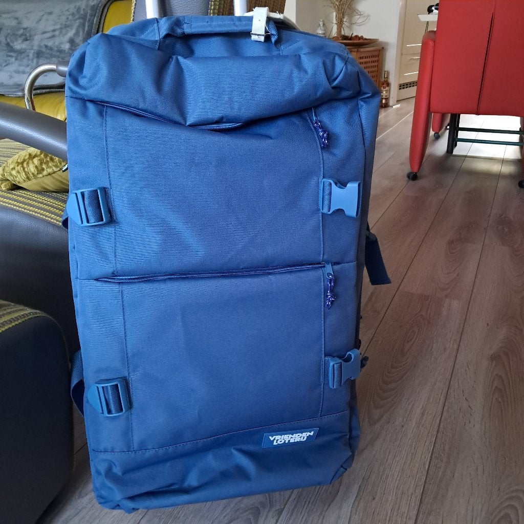 koffer nieuw met trekstang, Sieraden, Tassen en Uiterlijk, Koffers, Ophalen, Wieltjes, 50 tot 60 cm, Hard kunststof