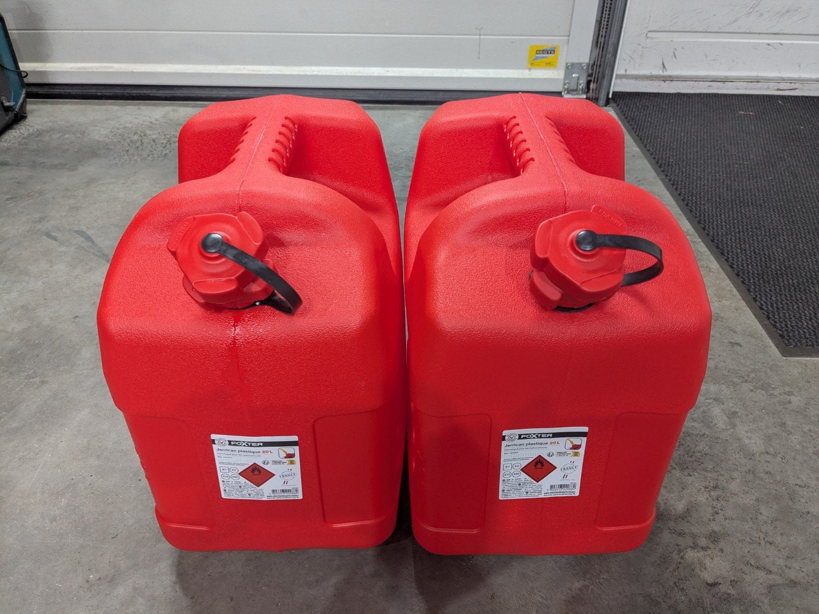2x FoXter 20L Jerrycan met schenktuit, Ophalen of Verzenden