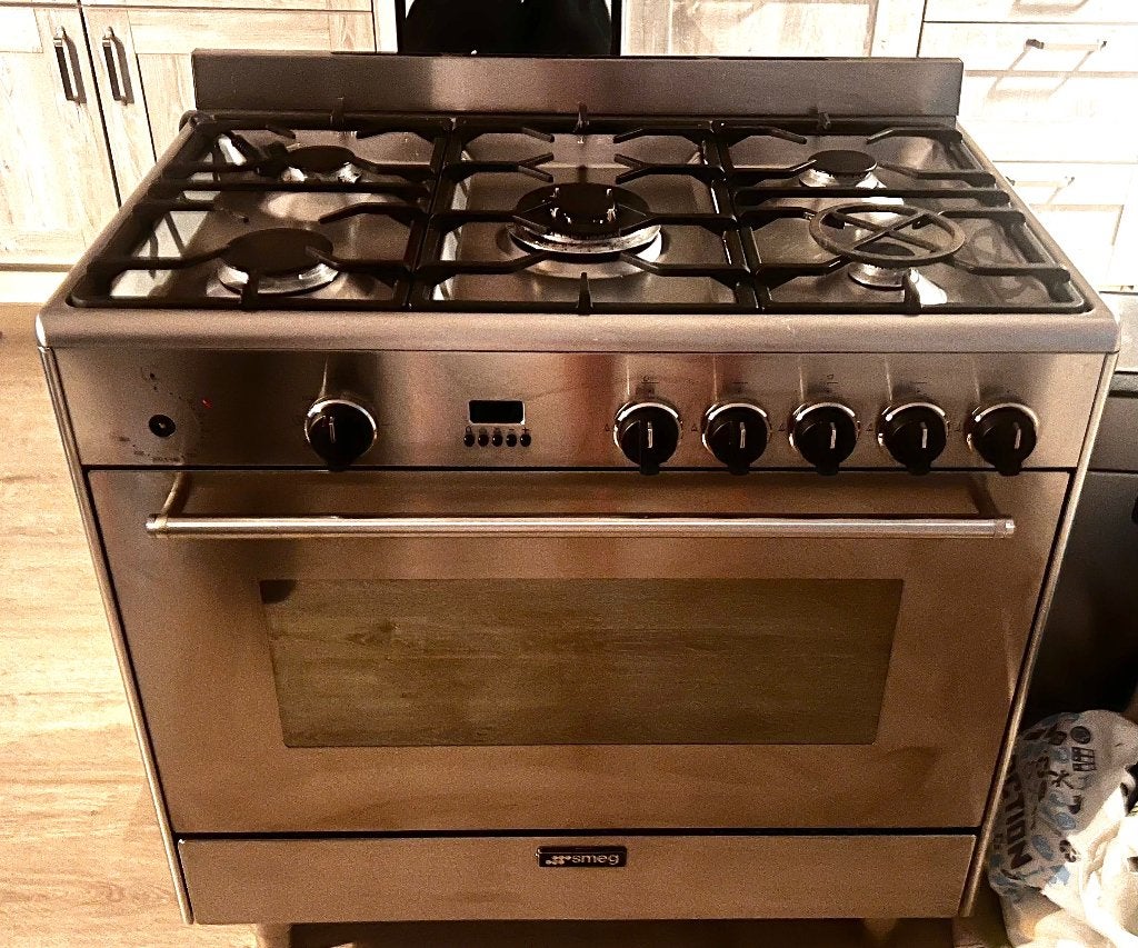 Smeg 90 cm gasfornuis met elektrische oven – werkt goed, Witgoed en Apparatuur, Fornuizen, Ophalen, Gebruikt, 60 cm of meer, Gas