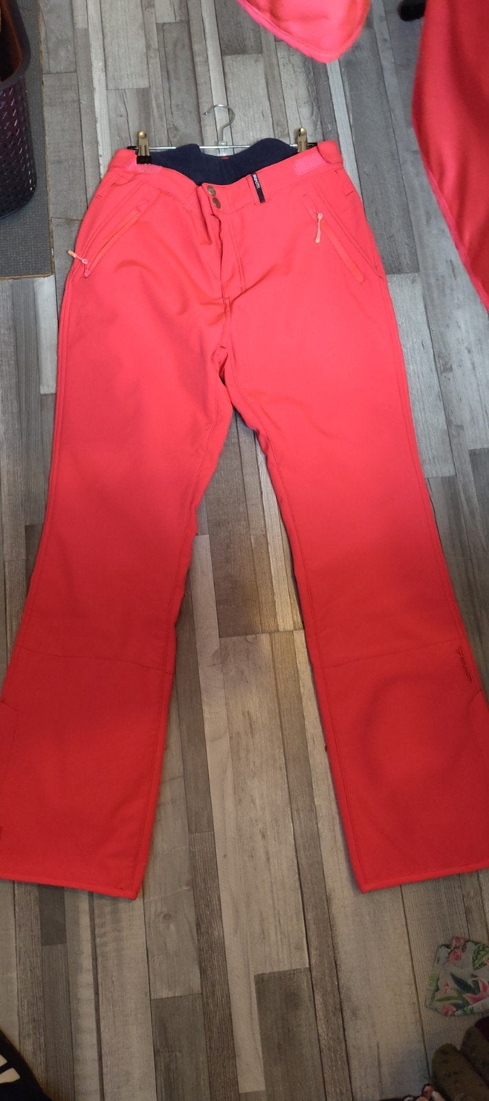 Brunotti Fuchsia Skibroek Dames Maat L (valt klein) 10K, Kleding | Dames, Ophalen of Verzenden, Brunotti, Gedragen, Broek