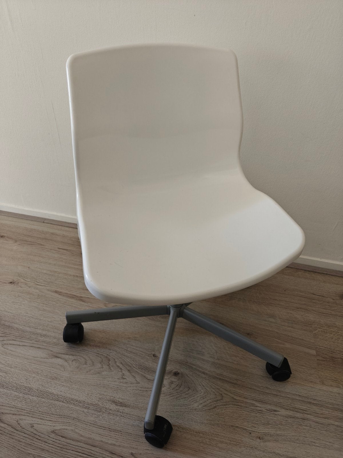 Ikea Snille bureaustoel wit, Huis en Inrichting, Ophalen, Gebruikt, Wit