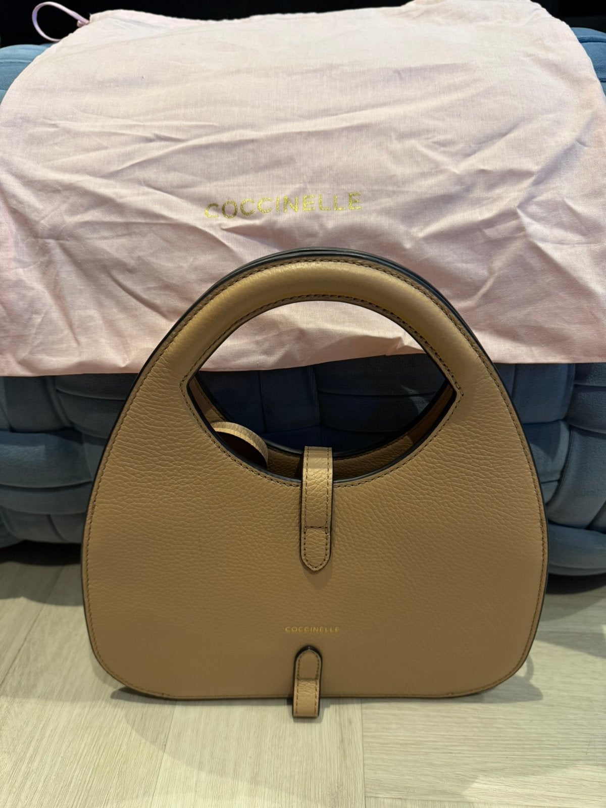 Coccinelle beige handtas, Ophalen of Verzenden, Zo goed als nieuw, Beige, Handtas