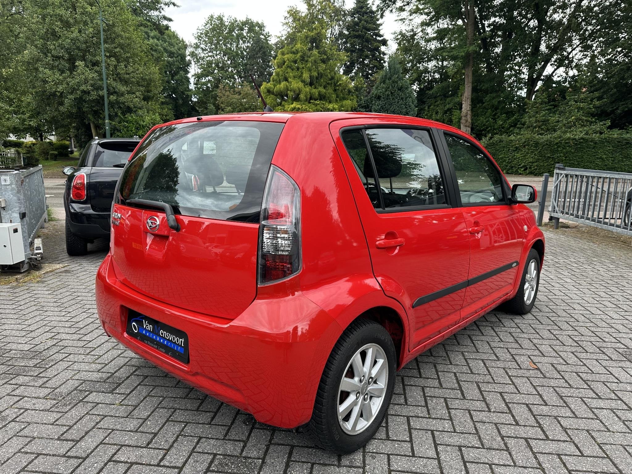 Daihatsu Sirion 2 1.3 16V Automaat Sport Limited 1eEig|112dK, Auto's, Stof, Gebruikt, 4 cilinders, Met garantie (alle)