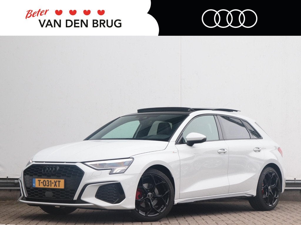 Audi A3 Sportback 35 TFSI S edition | Panoramadak | Sportsto, Auto's, Audi, 4 cilinders, 150 pk, Leder en Stof, Wit
