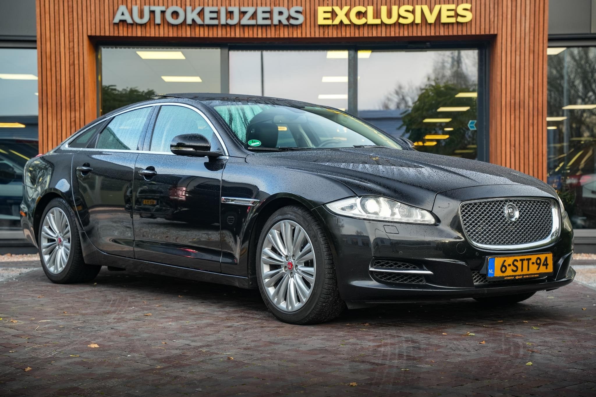 Jaguar XJ 3.0 V6D Portfolio Panodak Leer Navigatie Camera Cr, Auto's, Jaguar, Euro 5, Achterwielaandrijving, Gebruikt, 2993 cc