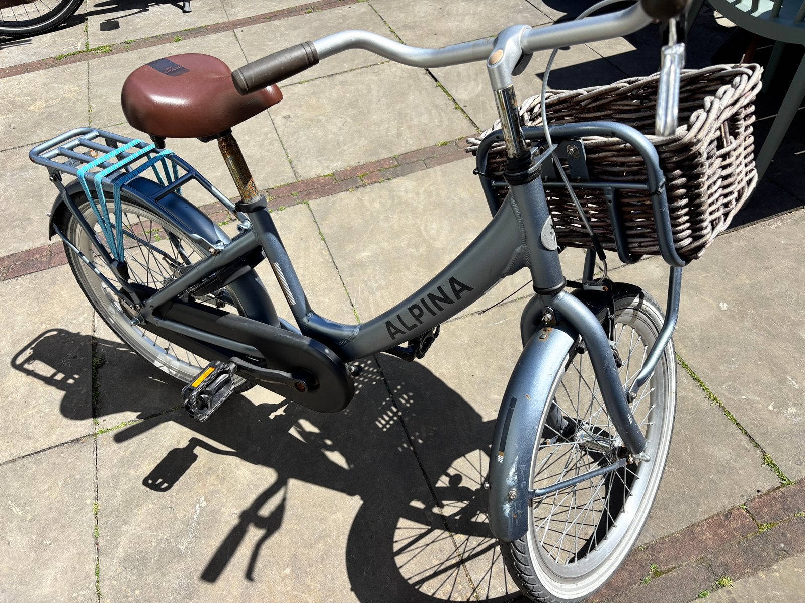 Alpina Cargo meisjesfiets met voordrager 20" grijs, Fietsen en Brommers, Fietsen | Meisjes, Ophalen, Terugtraprem, Gebruikt, Handrem