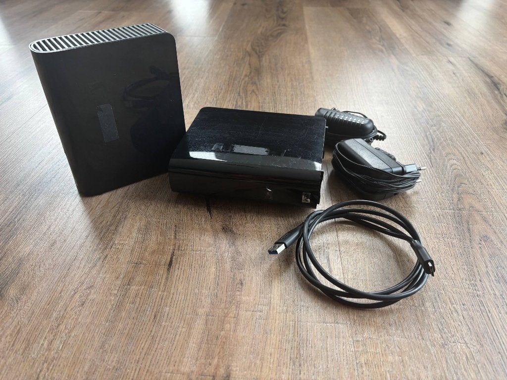 2x 3TB Western Digital Elements Desktop Externe Harde Schijf, HDD, Zo goed als nieuw, 3 TB, Desktop