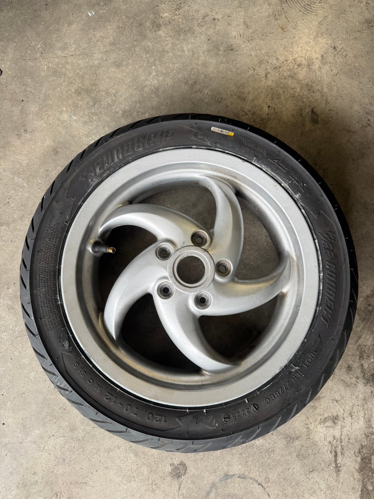 Runner dd velg, Ophalen