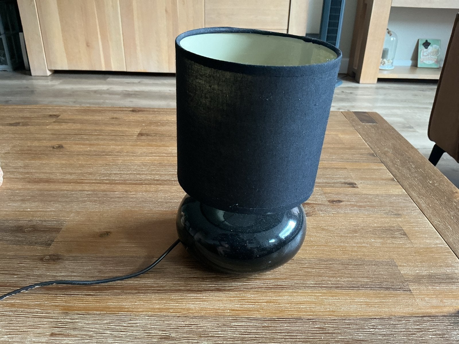 Kleine staande lamp met zwarte kap, Gebruikt, Textiel, Minder dan 100 cm, E27 (groot)
