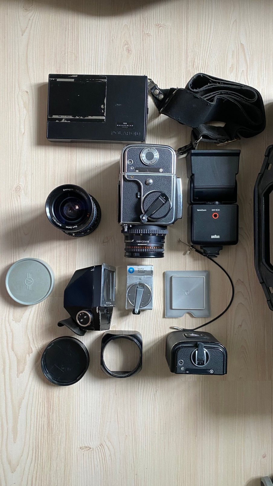 Hasselblad 500 CM with lens 80mm & 50mm + extra accs, Audio, Tv en Foto, Fotocamera's Analoog, Ophalen of Verzenden, Zo goed als nieuw