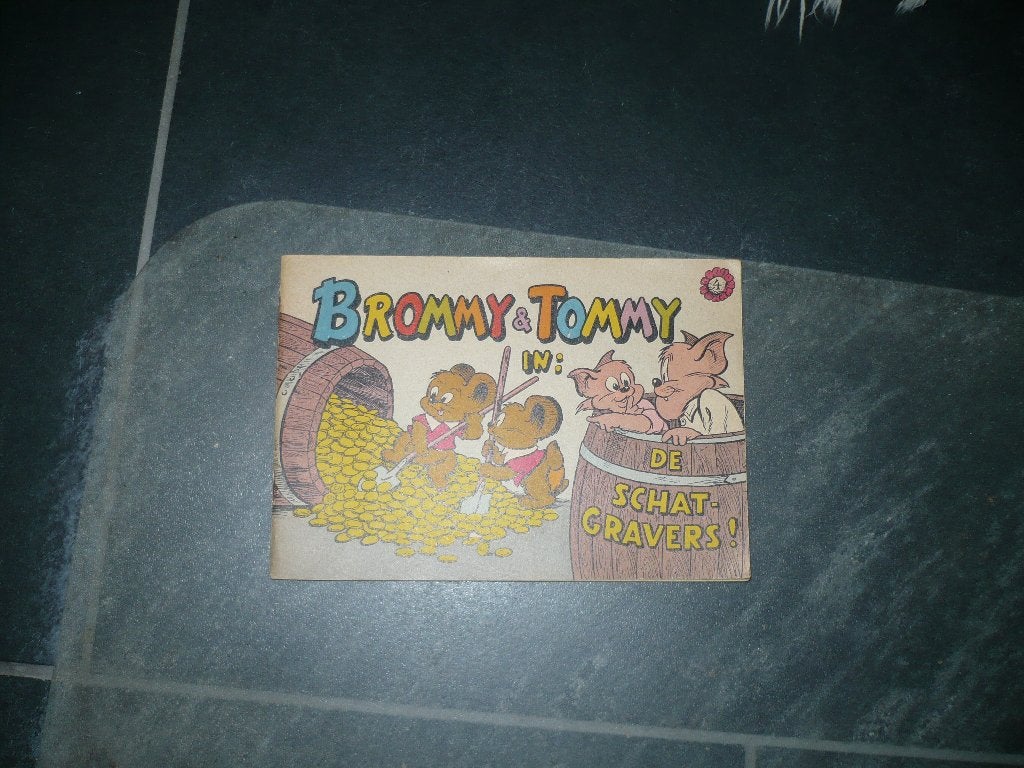 1 strip oblong van tommy en brommy deel 4 eerste druk, Boeken, Eén stripboek, Ophalen of Verzenden, Zo goed als nieuw, Jan Dirk van Exter