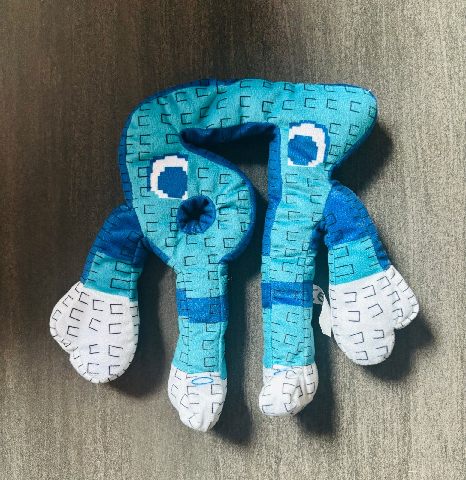 Knuffel 67 - Uniek en kleurrijk, Kinderen en Baby's, Speelgoed | Knuffels en Pluche, Gebruikt, Overige typen, Blauw, Ophalen of Verzenden