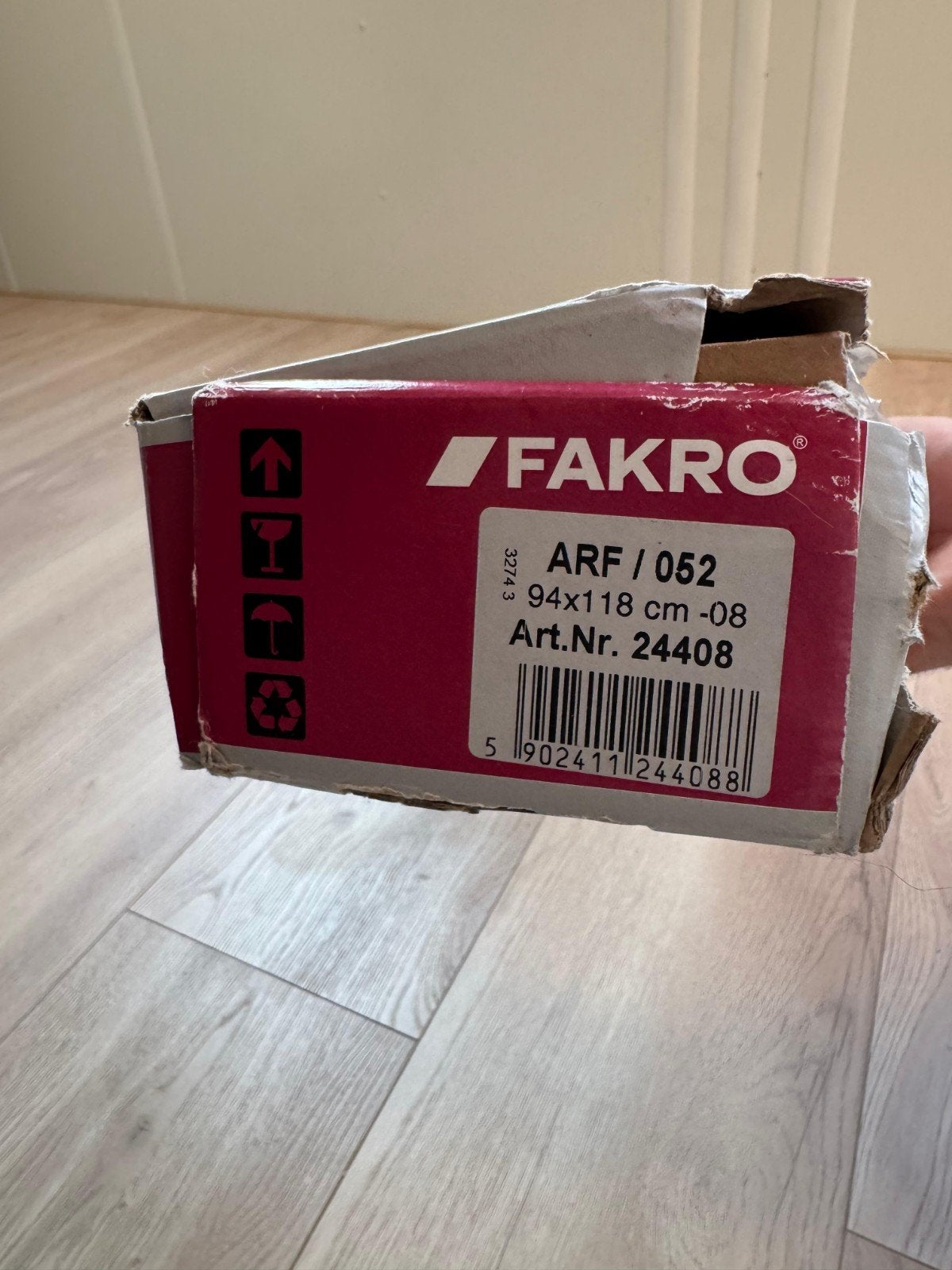 Fakro ARF/052 verduisterend rolgordijn beige wit 94x118 cm, Rolgordijn, Verduisterend, Metaal, Ophalen of Verzenden