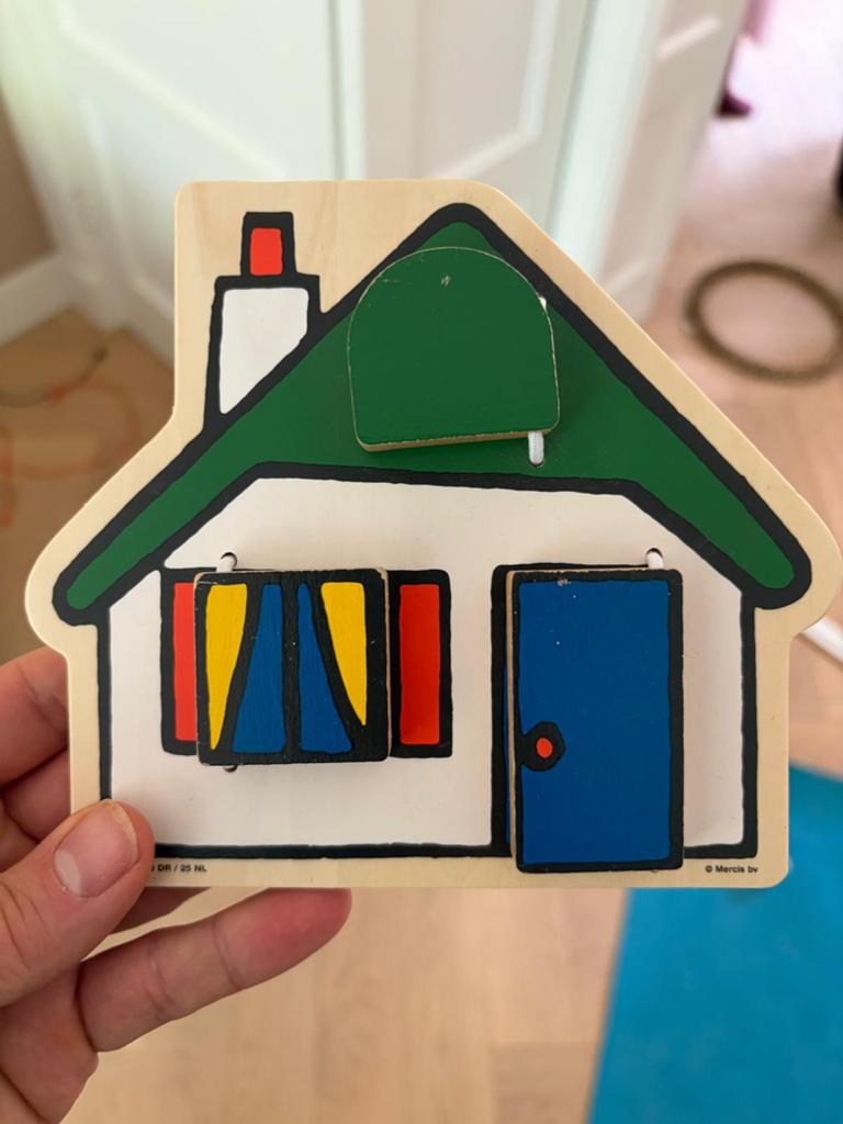 Nijntje houten kiekaboe huisje, Ophalen, Gebruikt