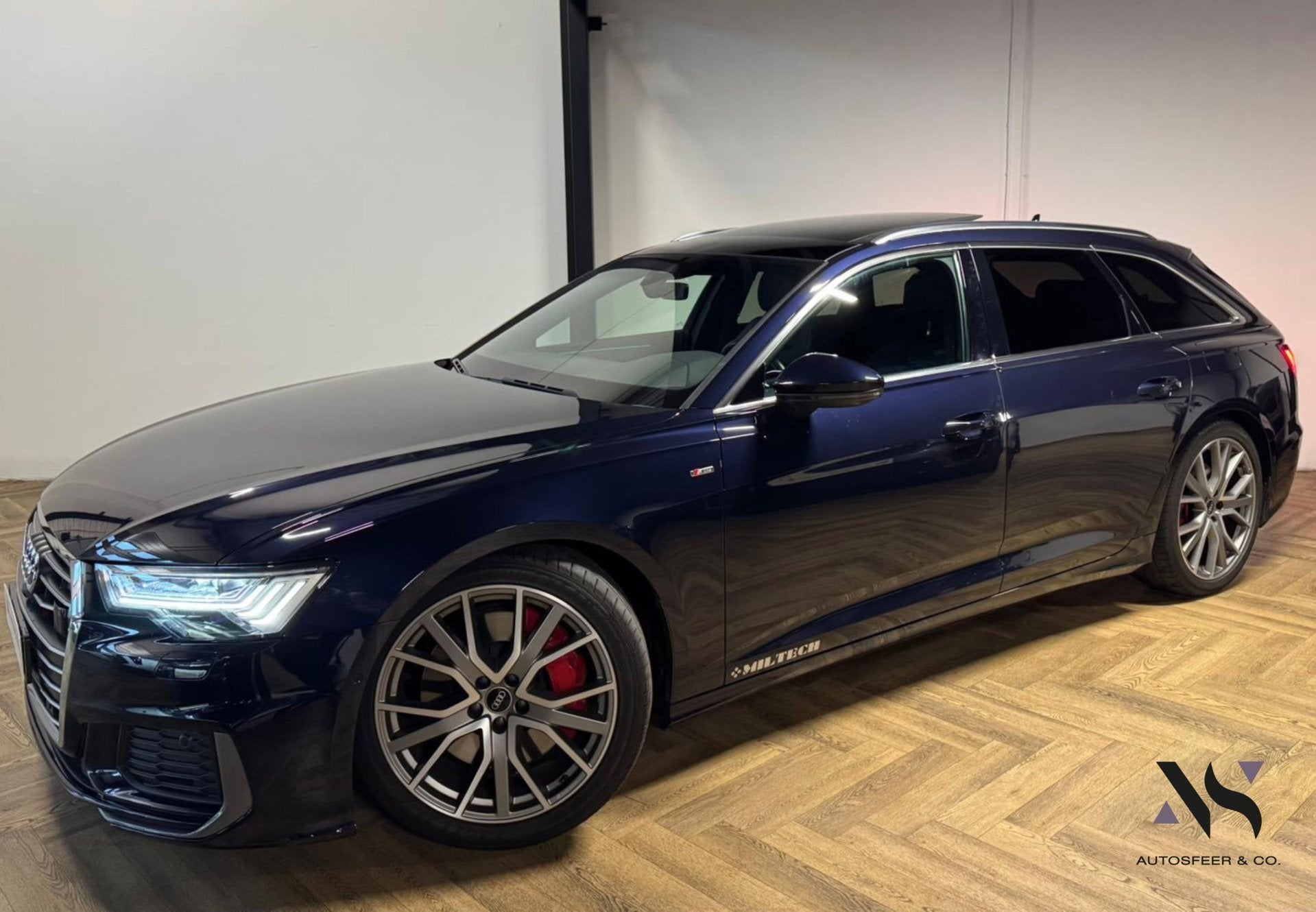 Audi A6 Avant 55 TFSI e quattro Competition PANO KEYLESS S-L, Auto's, Audi, Automaat, Gebruikt, Zwart, 4 cilinders