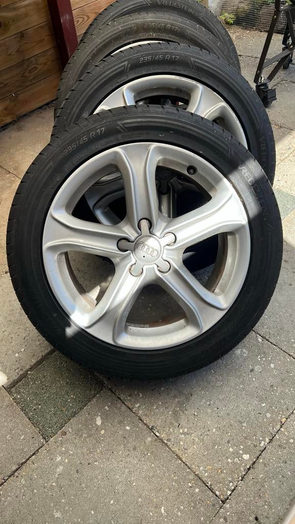 17 inch Originele Audi/VAG velgen met banden, Auto-onderdelen, Banden en Velgen, Ophalen, Gebruikt, Banden en Velgen, 17 inch