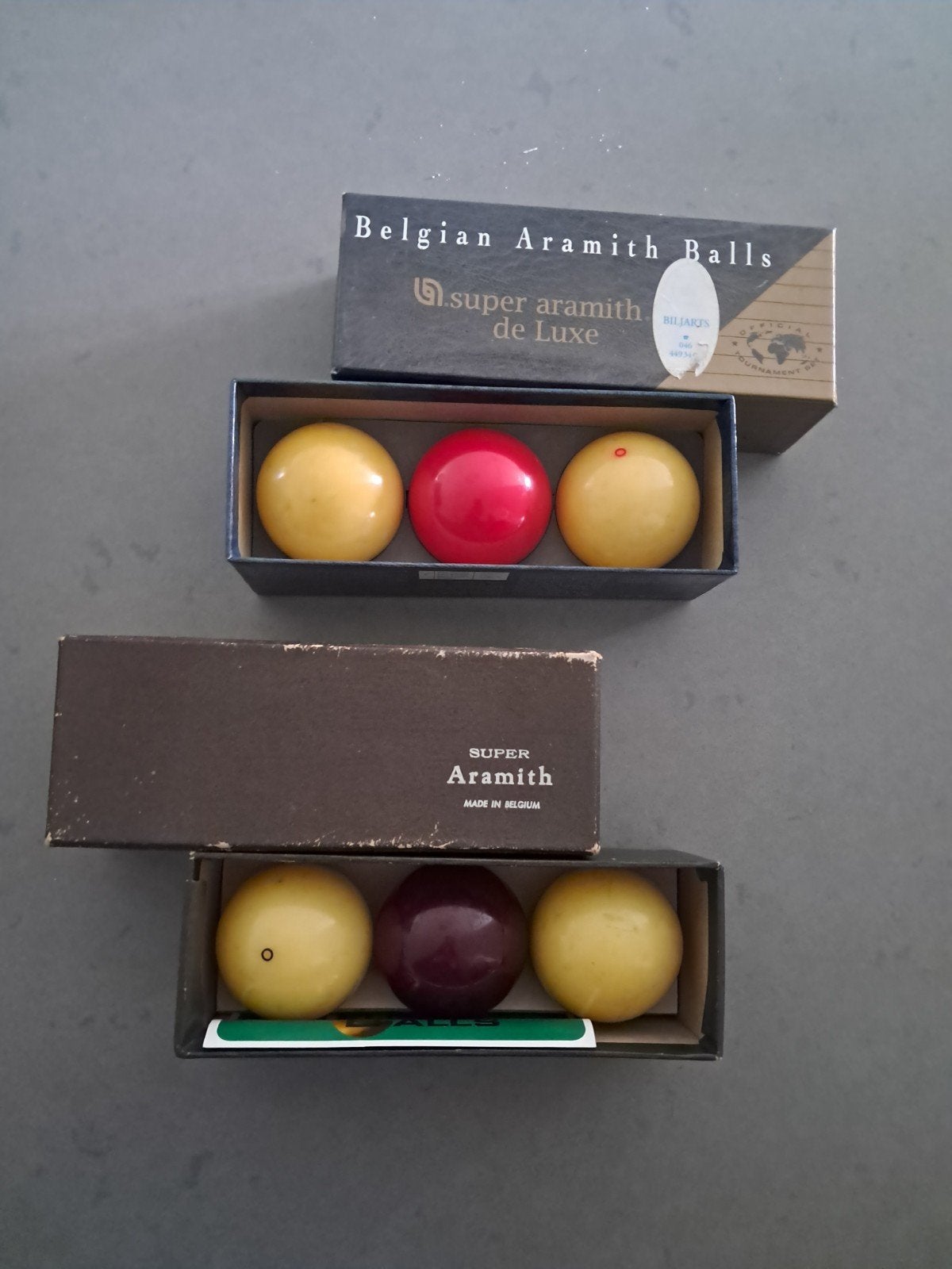 biljard ballen, Sport en Fitness, Ophalen, Zo goed als nieuw, Keu of Ballen