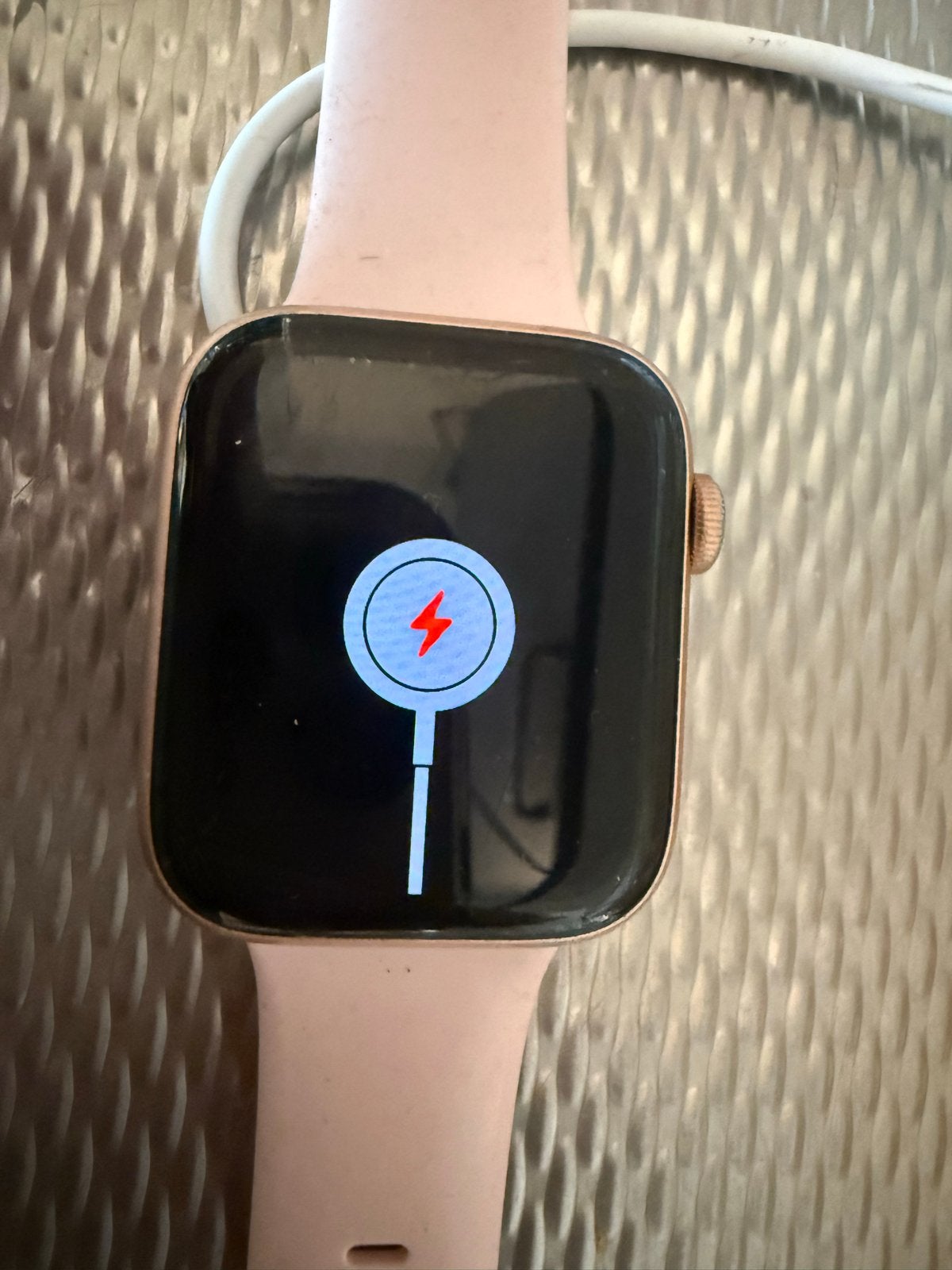 Apple Watch Series 4 (Roze/Goud) - Gebruikt, Gebruikt, Hartslag, IOS, Ophalen of Verzenden