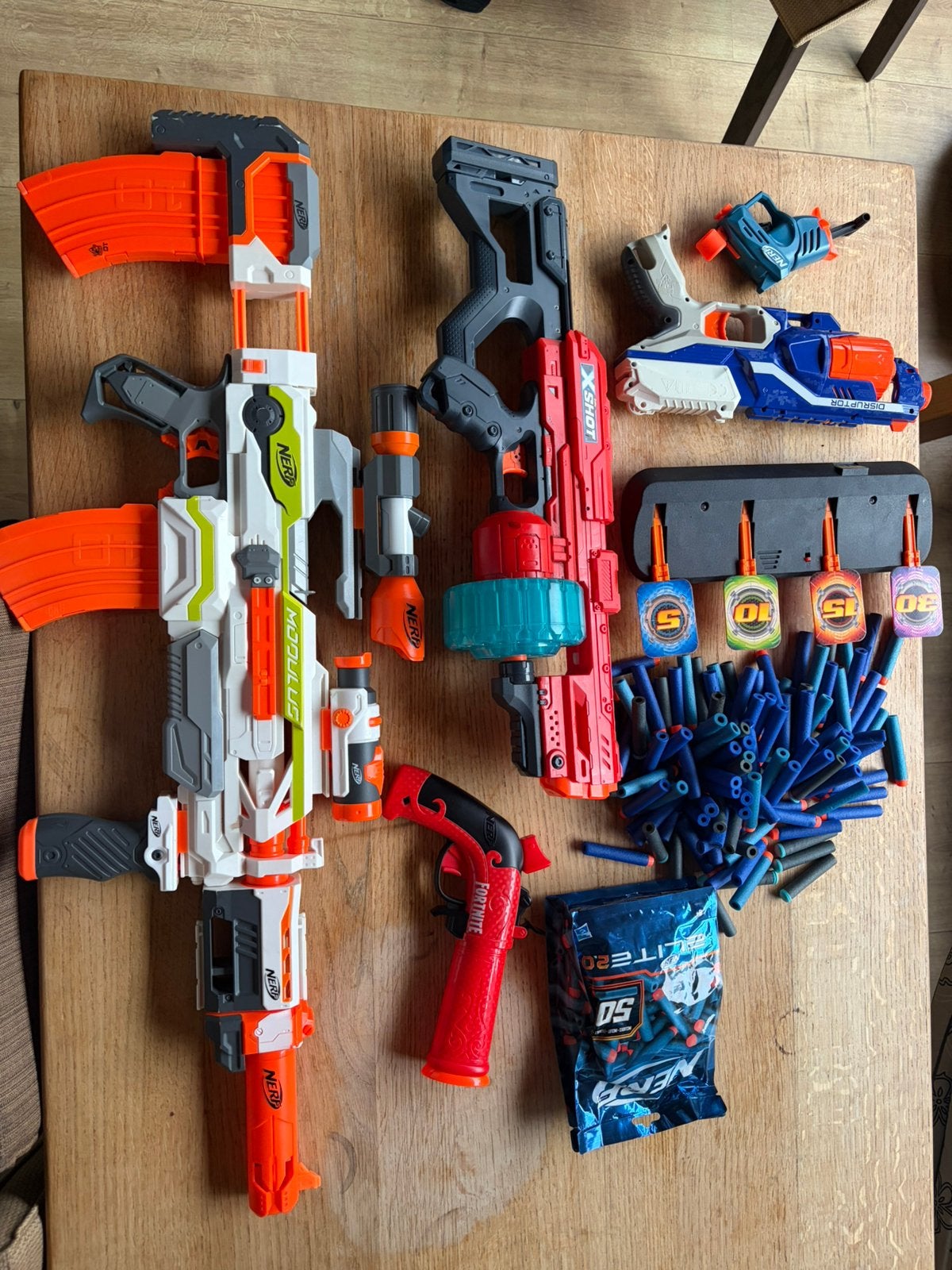NERF collectie + 155 pijltjes met electrische NERF modulis, Ophalen, Zo goed als nieuw