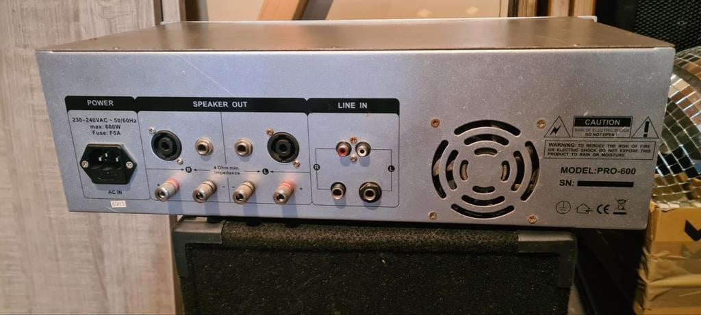 Skytec versterker pro 600, Ophalen