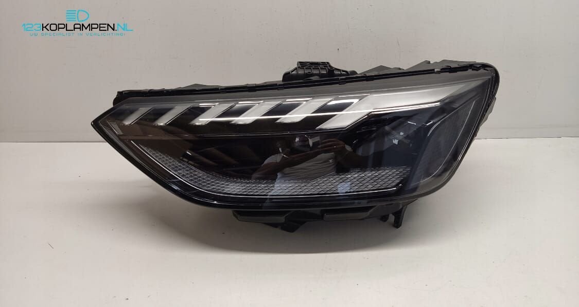 Audi RS4 B9 8W Facelift Matrix Led black koplamp links, Auto-onderdelen, Gebruikt, -, -, -