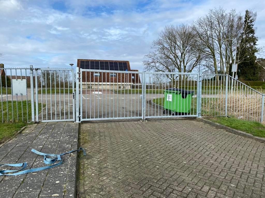 Bent u opzoek naar hekwerk ?, Tuin en Terras, Tuinhekken en Hekwerk, Met poort, Gebruikt, IJzer, Spijlenhekwerk