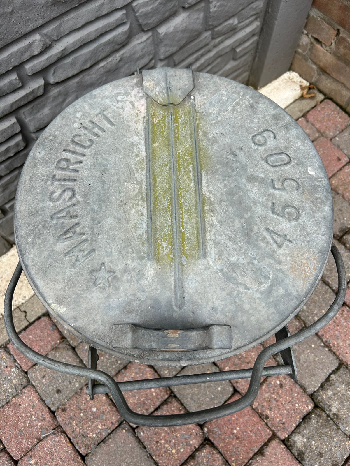 Zinken Vuilnisemmer Maastricht, Tuin en Terras, Ophalen, Minder dan 30 cm, Rond, Zo goed als nieuw