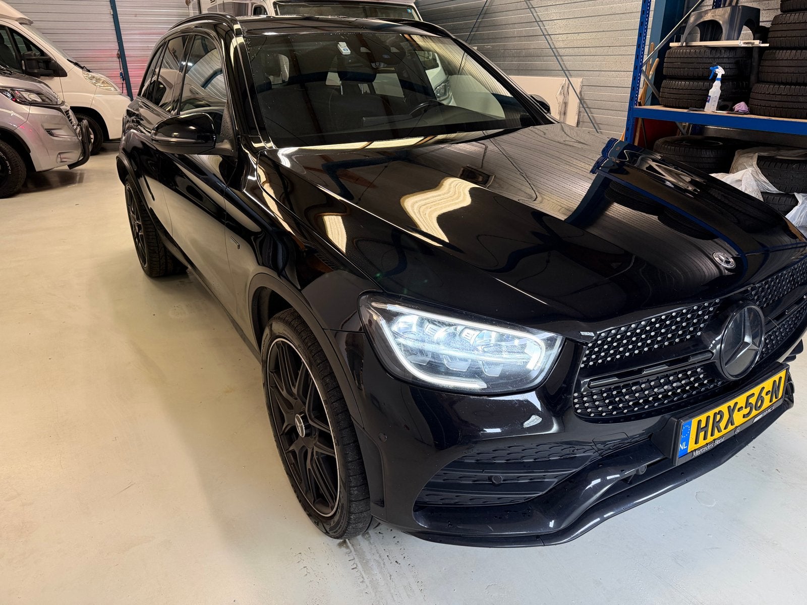 Mercedes-Benz GLC 300de AMG  4MATIC 9G-TRONIC 2021 Zwart, Automaat, 4 cilinders, Met garantie (alle), 4 stoelen