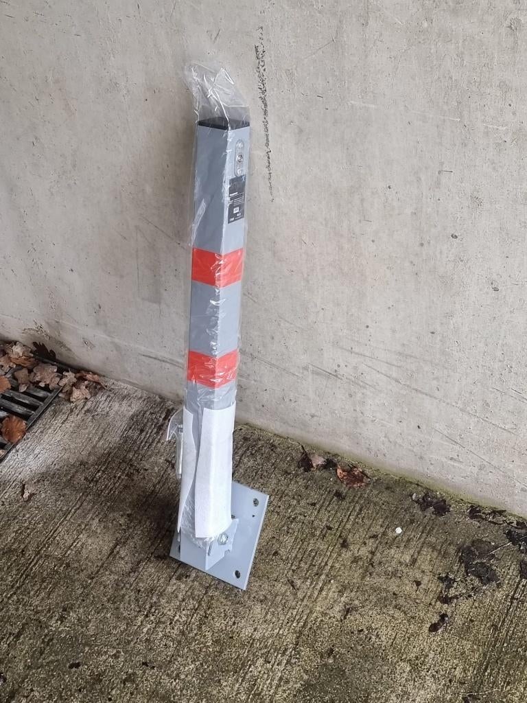 inklapbaar afscheiding paaltje, meerdere aanwezig, Tuin en Terras, Palen, Balken en Planken, Ophalen, Nieuw, Minder dan 180 cm