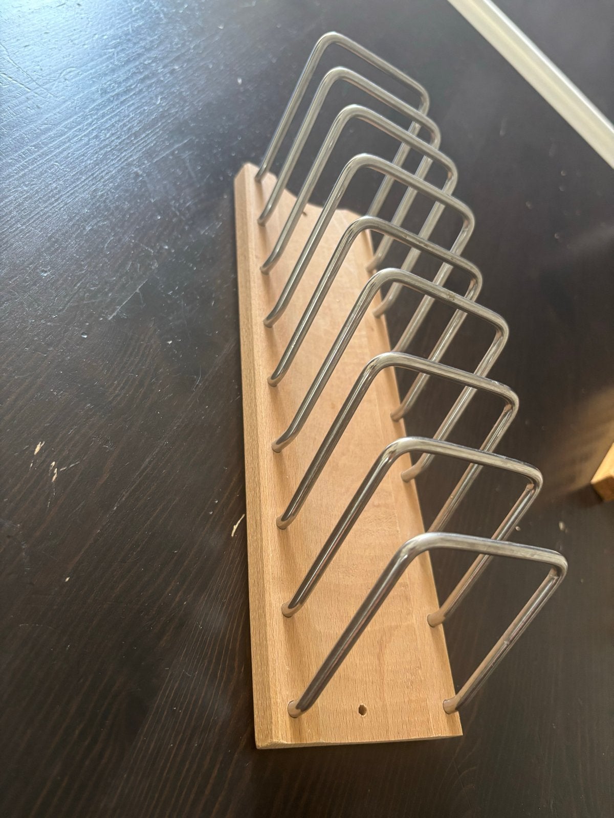 IKEA RATIONELL Bordenrek - Houten en metalen bordenhouder, Huis en Inrichting, Ophalen, Gebruikt, Bordenrek, Hout