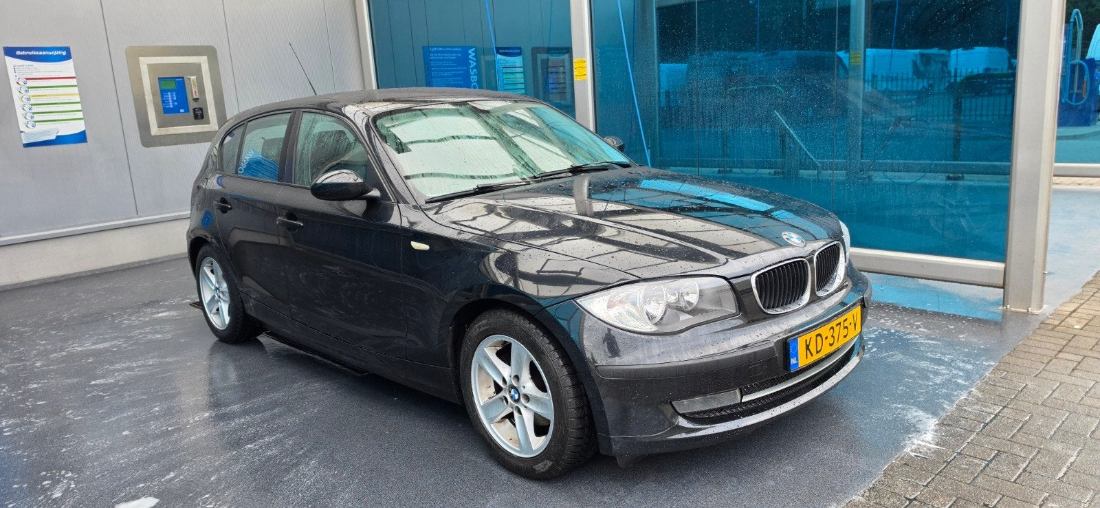 BMW 1-Serie 2.0 118I 5DR 2008 Zwart, Ophalen