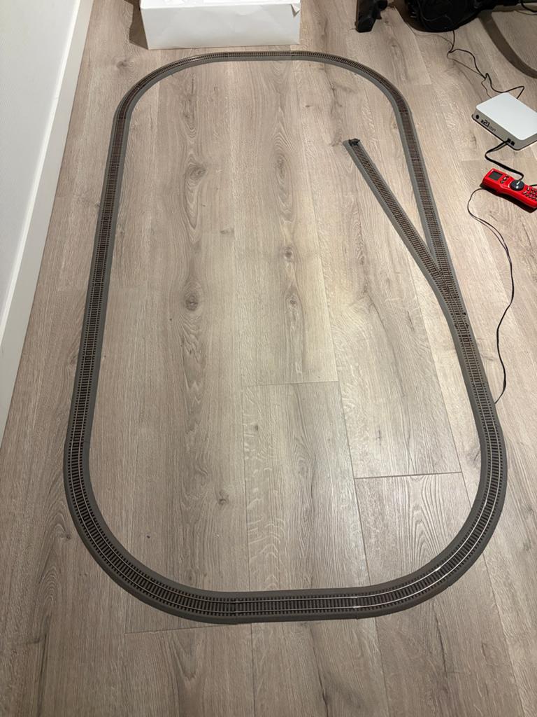 Roco line rails met electrische wissel, Ophalen of Verzenden, Zo goed als nieuw