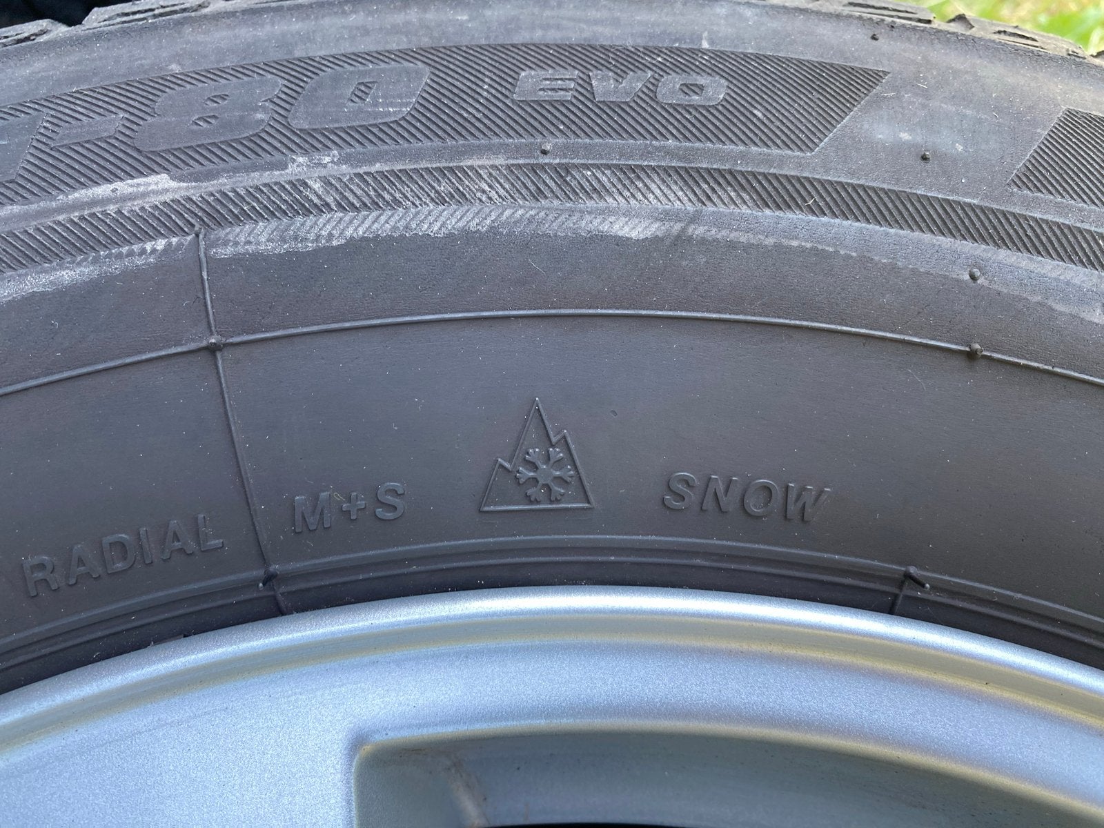Winterbanden met velgen voor Volvo XC70/XC60 235/65R17, Auto-onderdelen, Banden en Velgen, Ophalen, Gebruikt, Banden en Velgen