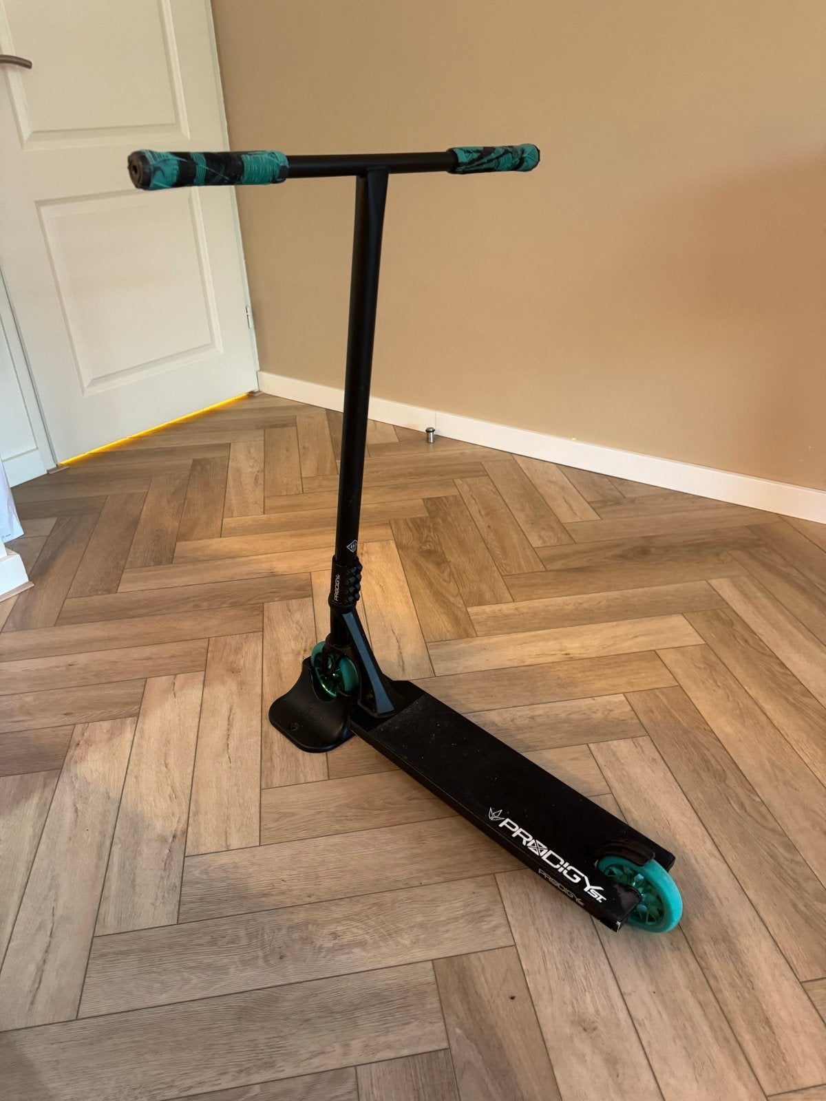 Prodigy stunt step - Zo goed als nieuw, Ophalen, Zo goed als nieuw, Gewone step