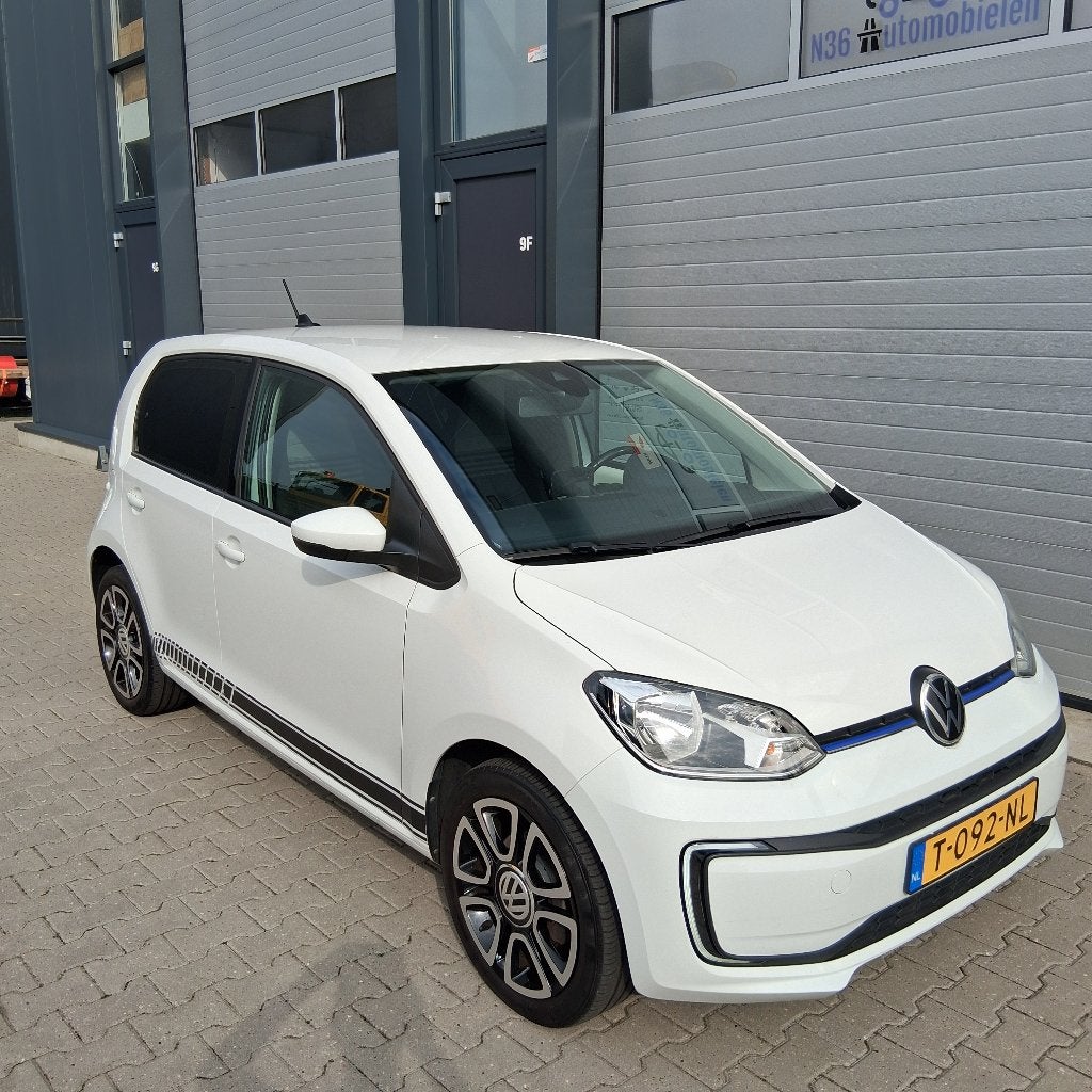 Foto 3 van Volkswagen E-Up! STYLE /Cruise C/ CAMERA/ 92,4% SOH/LUXE
